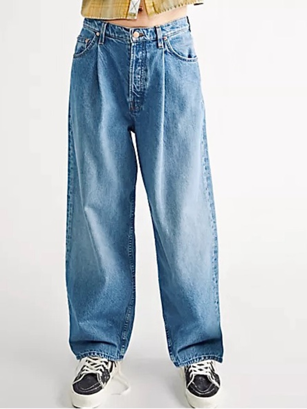 Snacks! by MOTHER The Pleated Fun Dip Ankle Jeans